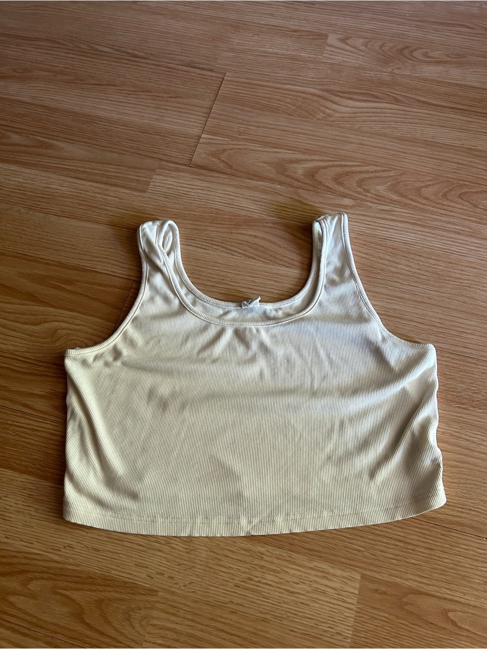 Light Yellow Light Ribbed Cropped Tank XL - Picture 1 of 6